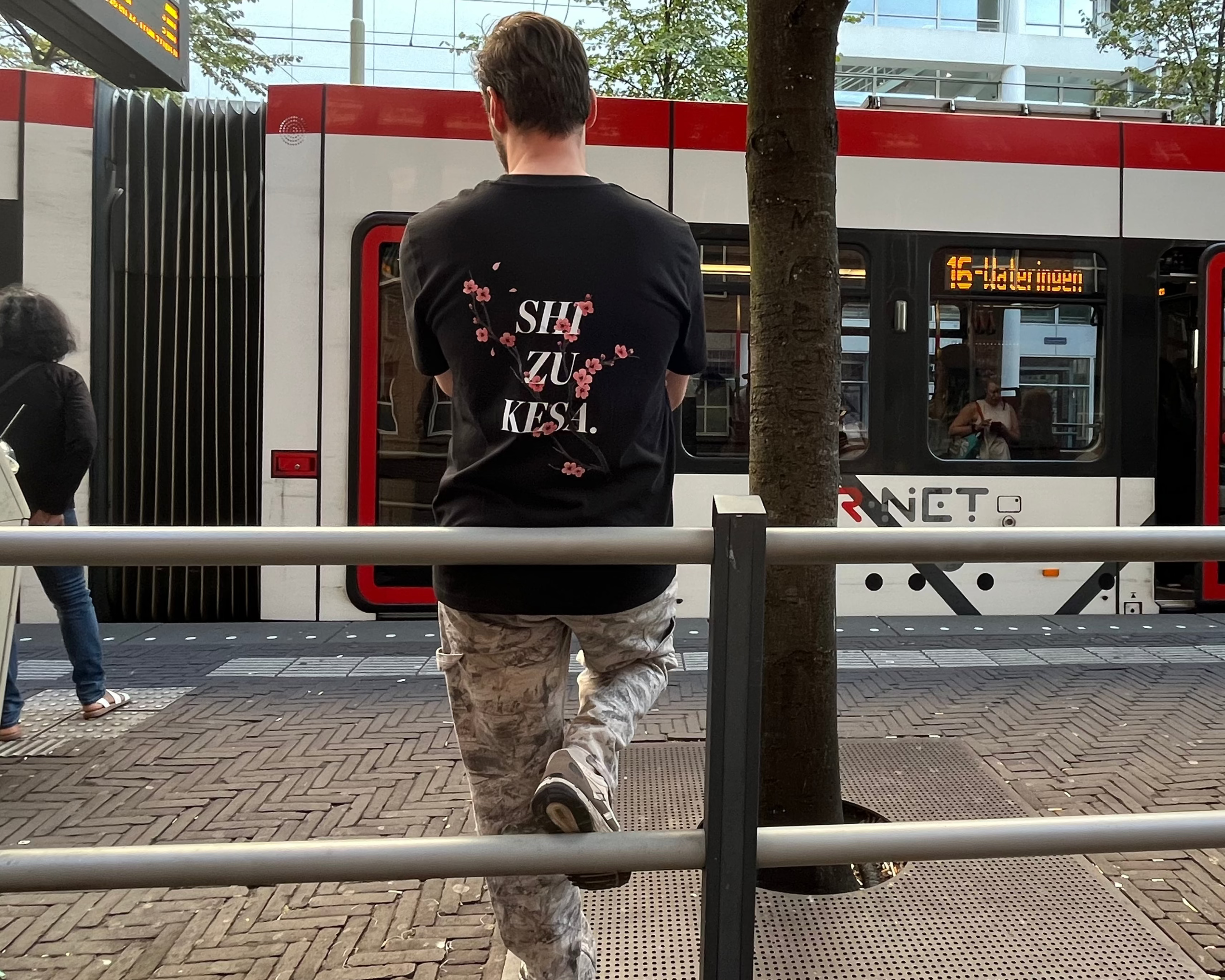 Tramp SHIZUKESA